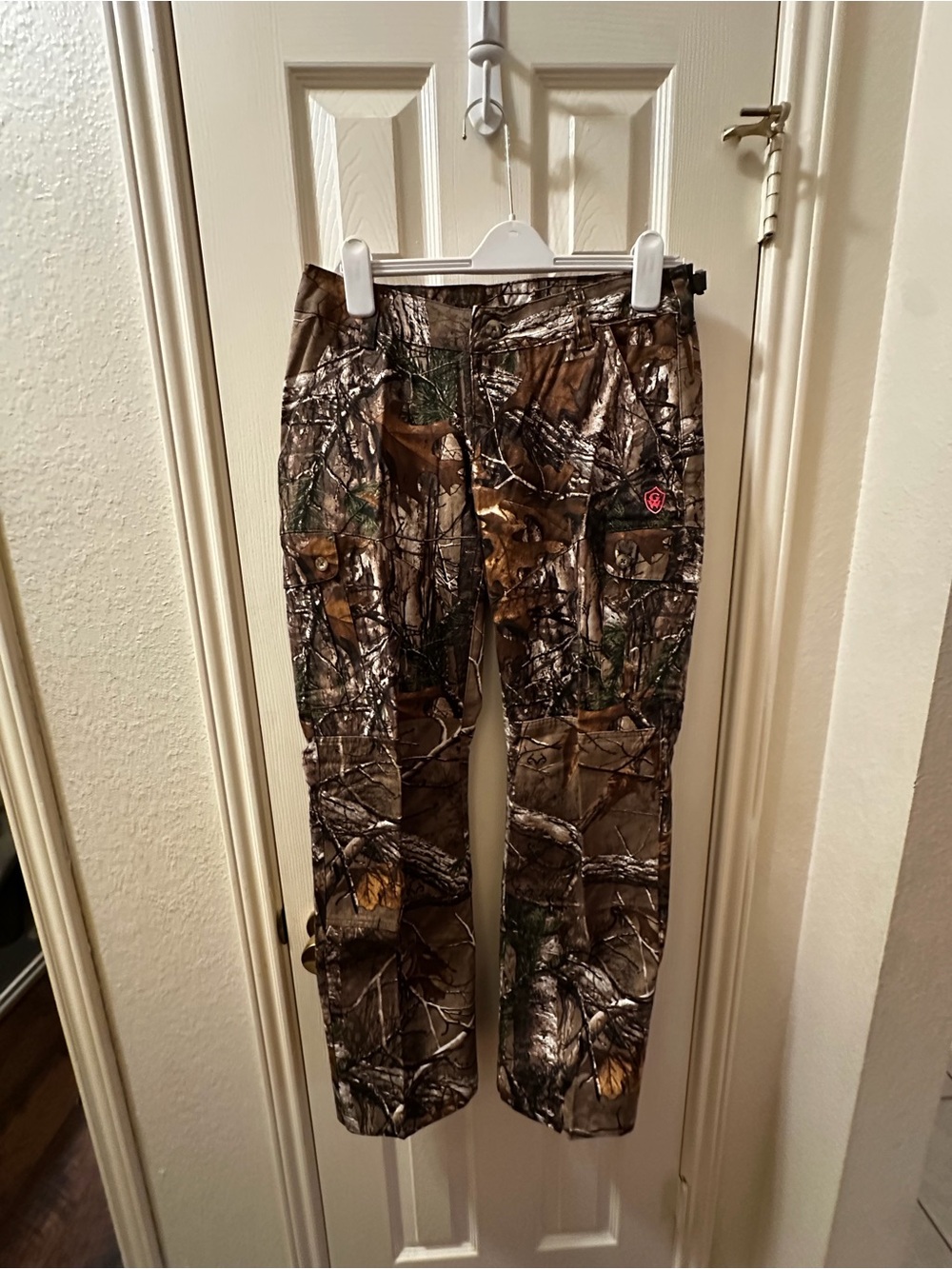 Game Winner Realtree Camo Hunting Cargo Pants Women's Medium Adjustab